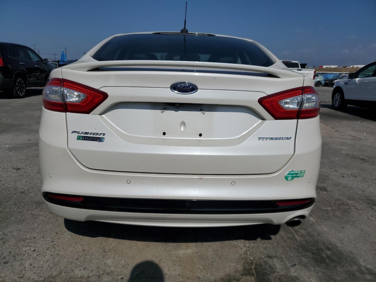 2014 Ford Fusion VIN: 3FA6P0SU9ER317164 Lot: 81822125