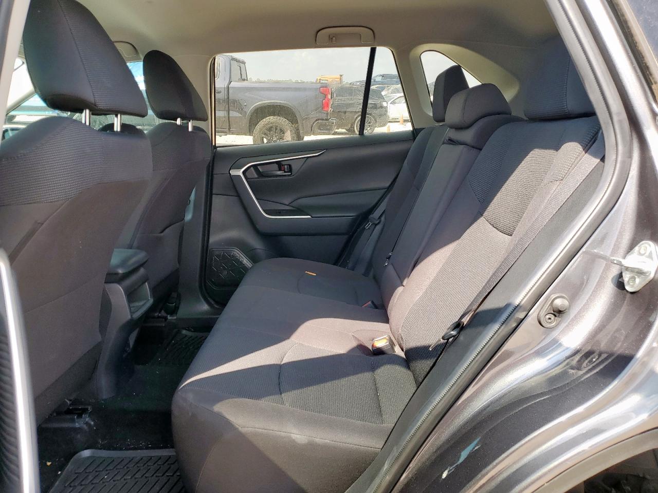 2021 Toyota Rav4 Le VIN: 2T3H1RFV8MC111325 Lot: 80747415