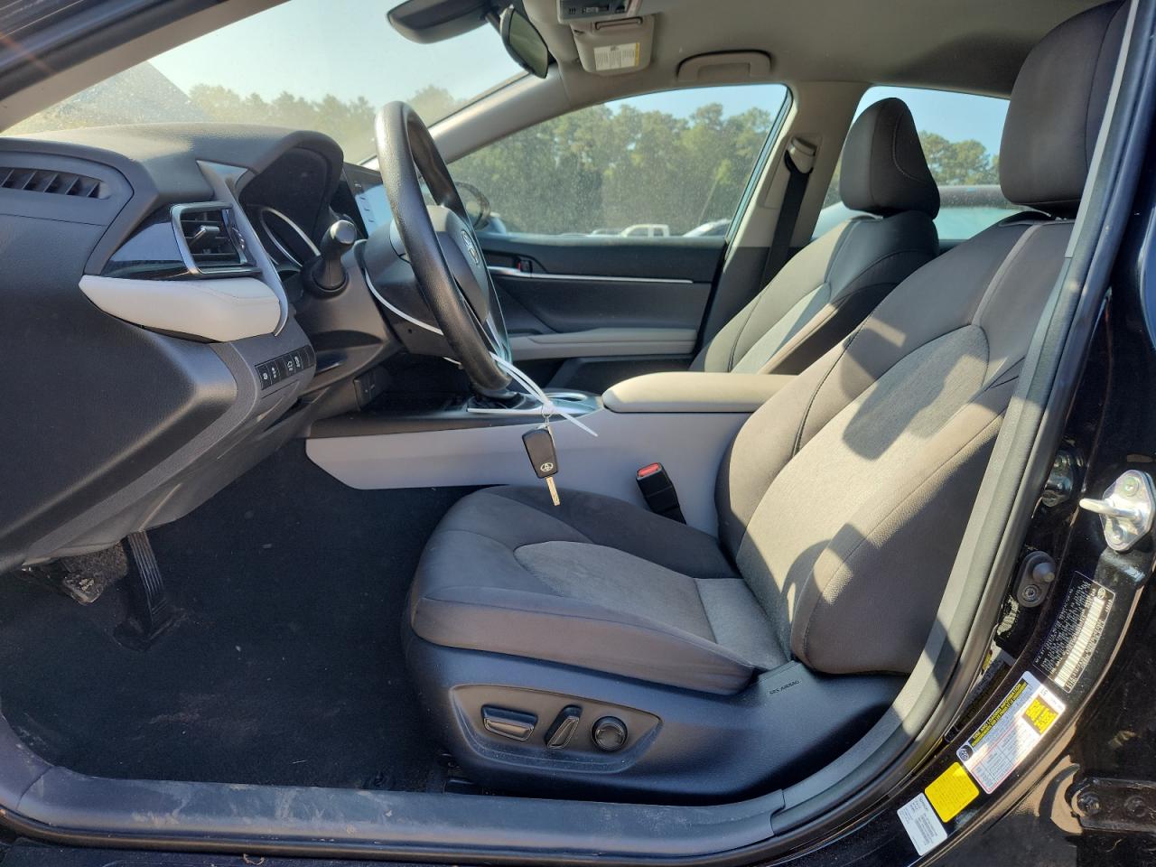 2022 Toyota Camry Le VIN: 4T1C11AK1NU017742 Lot: 81109795