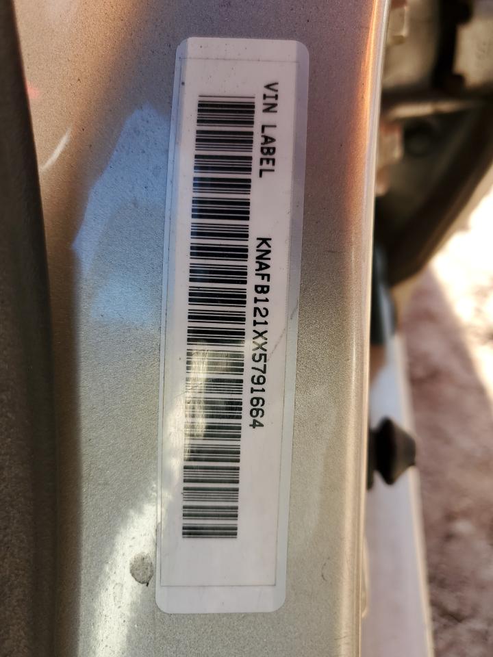 1999 Kia Sephia Base VIN: KNAFB121XX5791664 Lot: 81975375