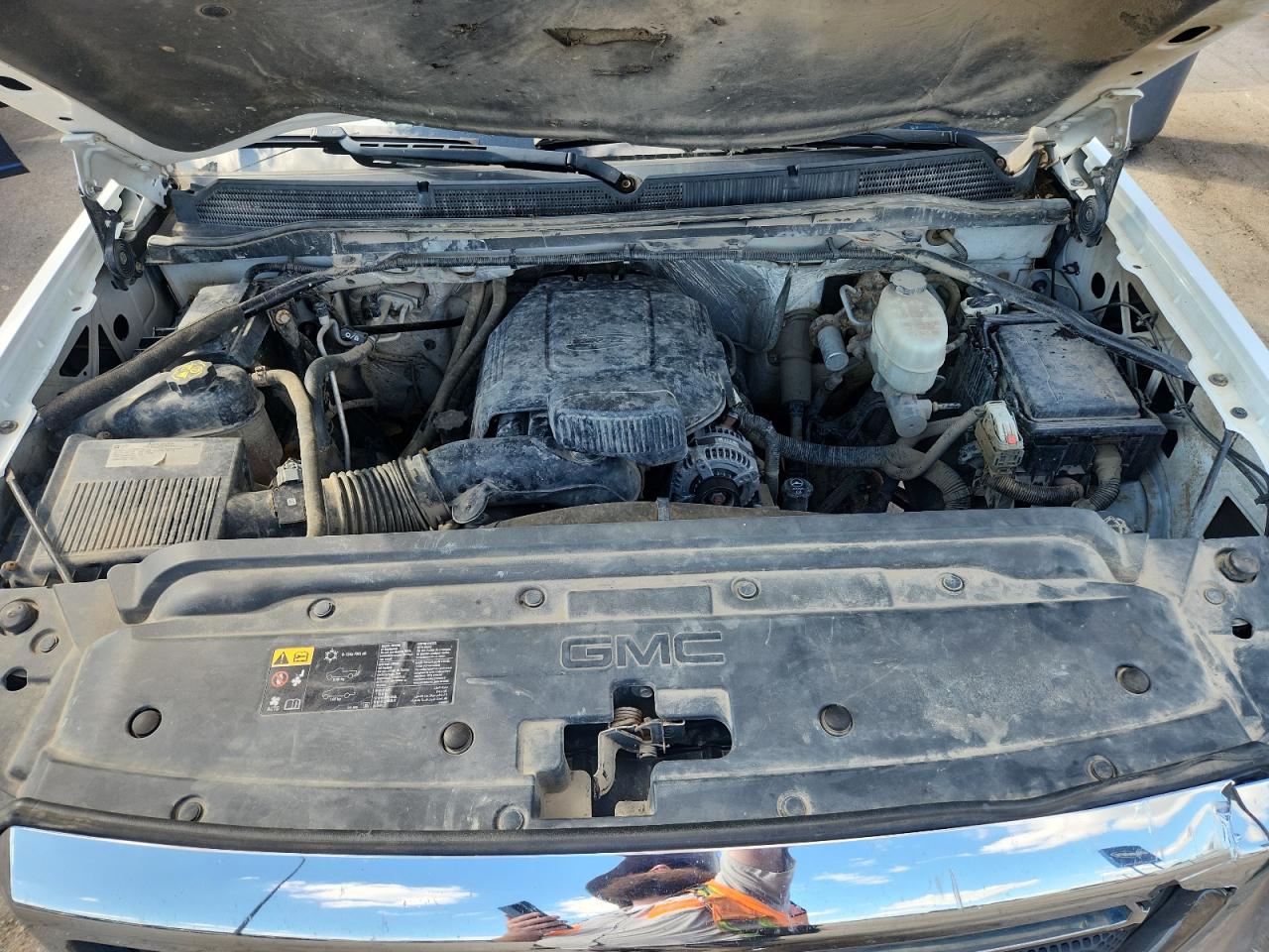 2015 GMC Sierra K2500 Heavy Duty VIN: 1GT22XEG1FZ110173 Lot: 81864505