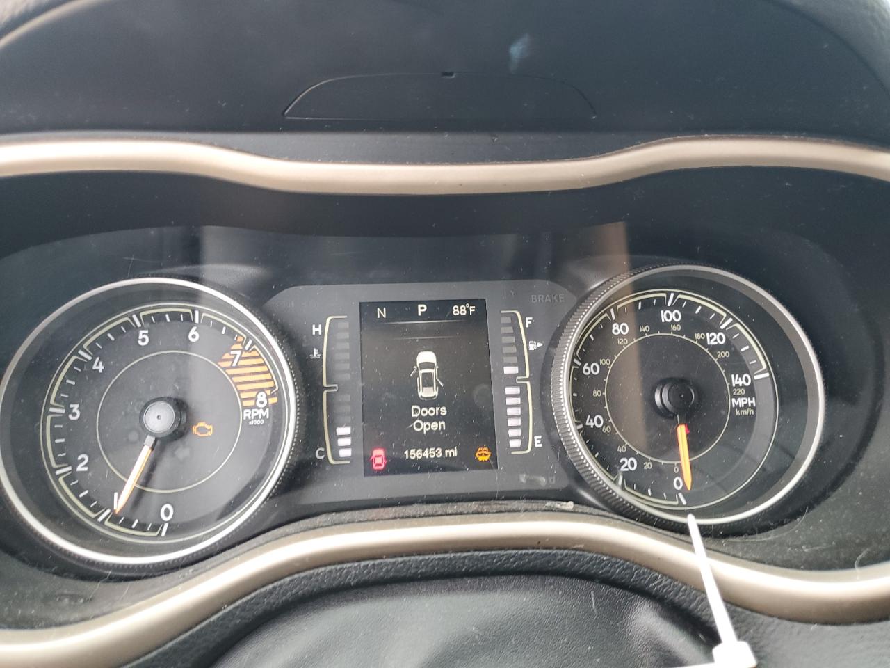 2016 Jeep Cherokee Latitude VIN: 1C4PJMCS1GW103600 Lot: 80639985