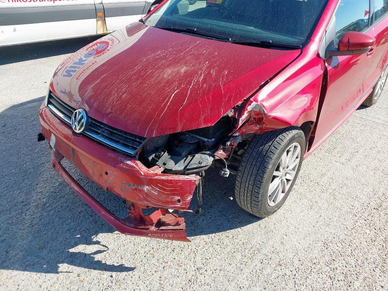 2015 VOLKSWAGEN POLO SE TSI 