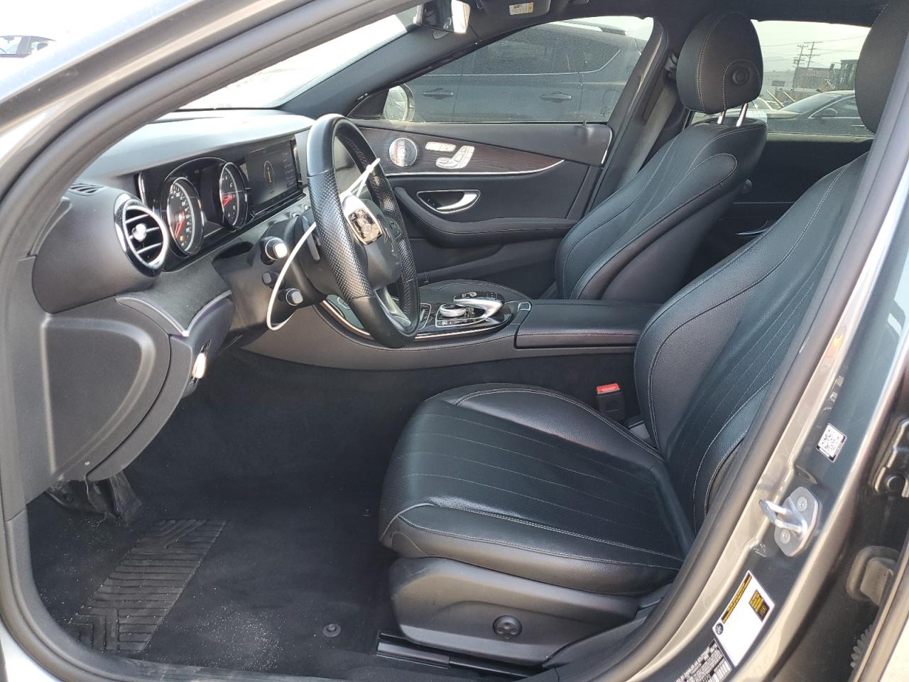 2017 Mercedes-Benz E 300 VIN: WDDZF4JB2HA037270 Lot: 83834655