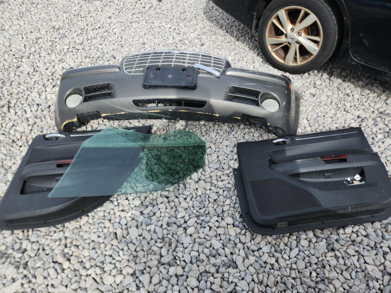 2008 Chrysler 300C VIN: 2C3KK63H08H281168 Lot: 81598725