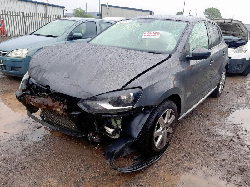 VOLKSWAGEN POLO 2011