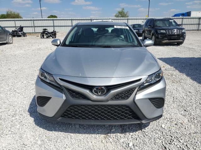  TOYOTA CAMRY 2020 Серебристый