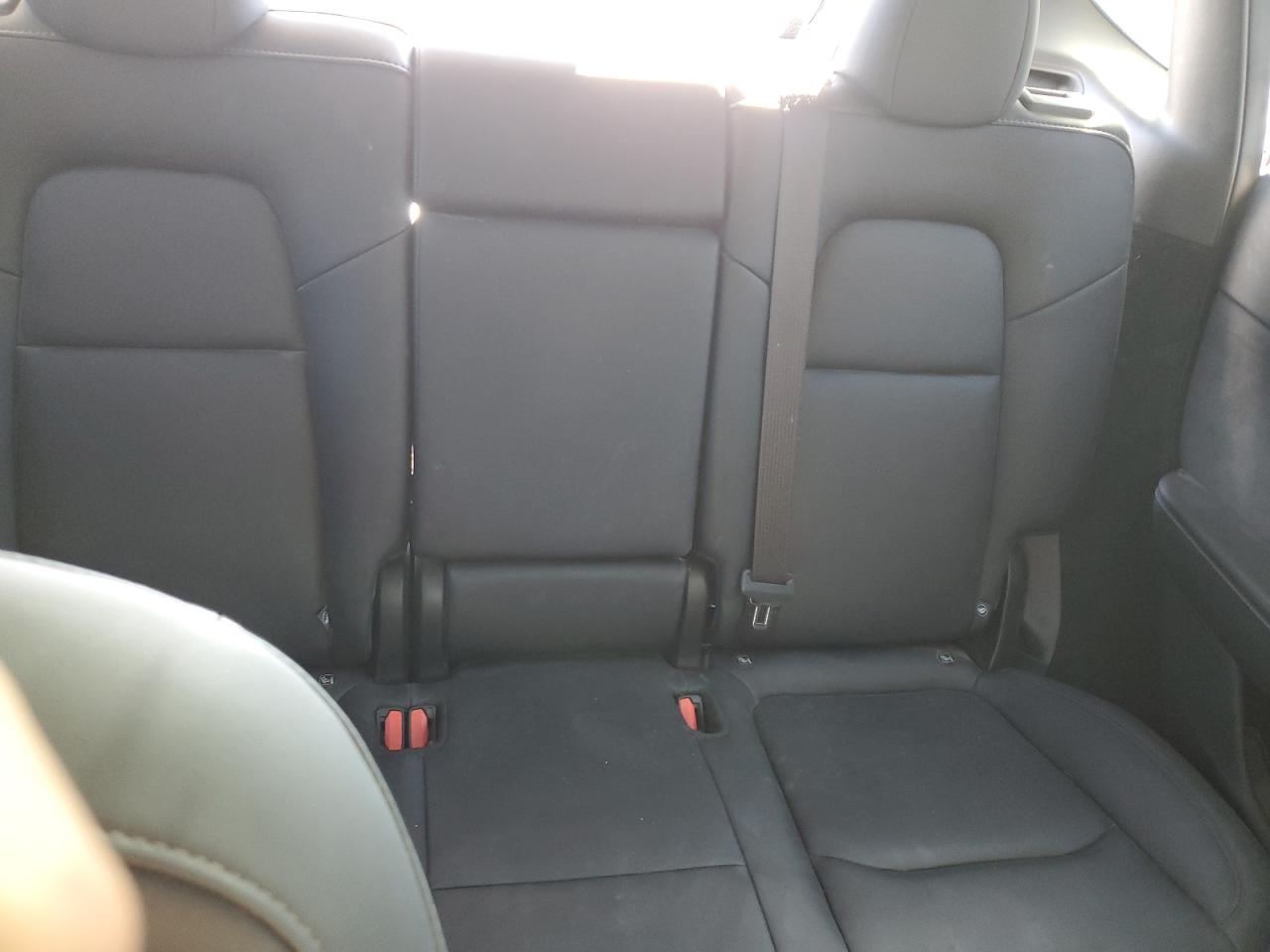 2025 Tesla Model Y VIN: 7SAYGDEE9SA357725 Lot: 84190065