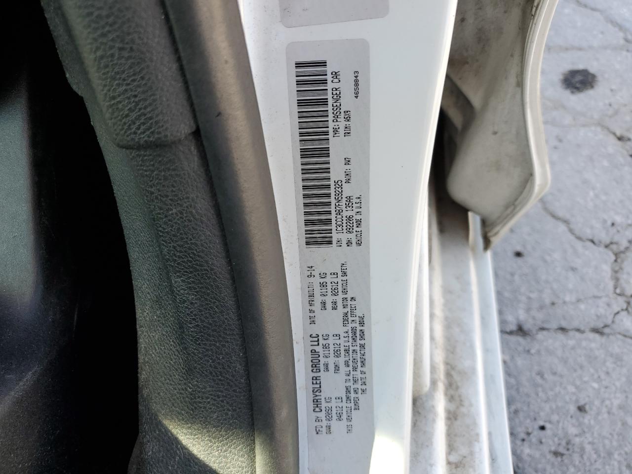 2015 Chrysler 200 Limited VIN: 1C3CCCAB7FN592325 Lot: 81493525