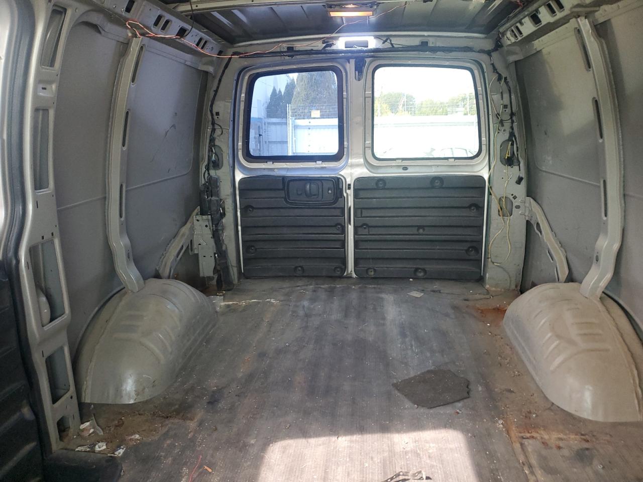 2008 Chevrolet Express G2500 VIN: 1GCGG25C581163225 Lot: 84426695
