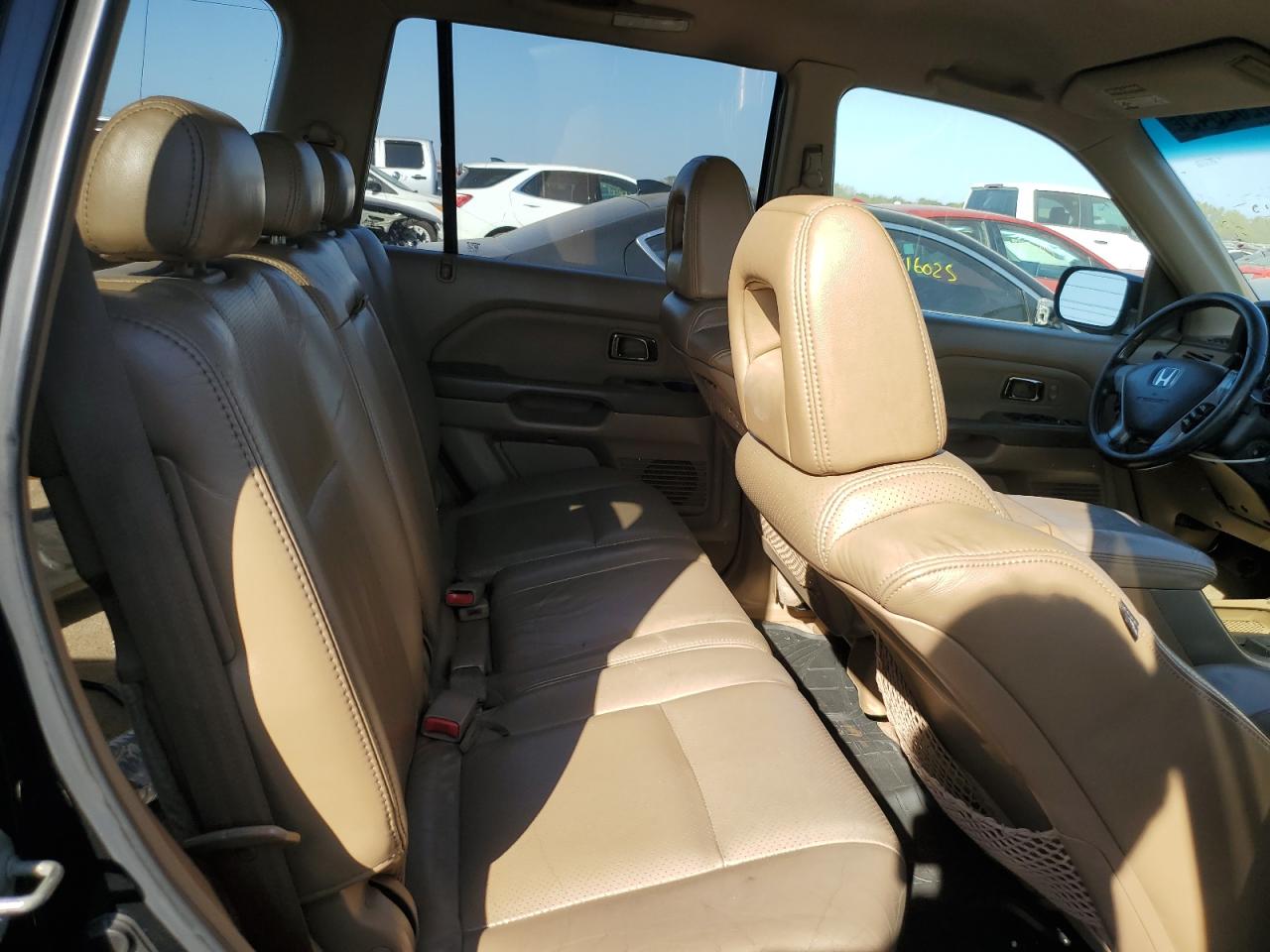 2004 Honda Pilot Exl VIN: 2HKYF18644H550858 Lot: 84262845