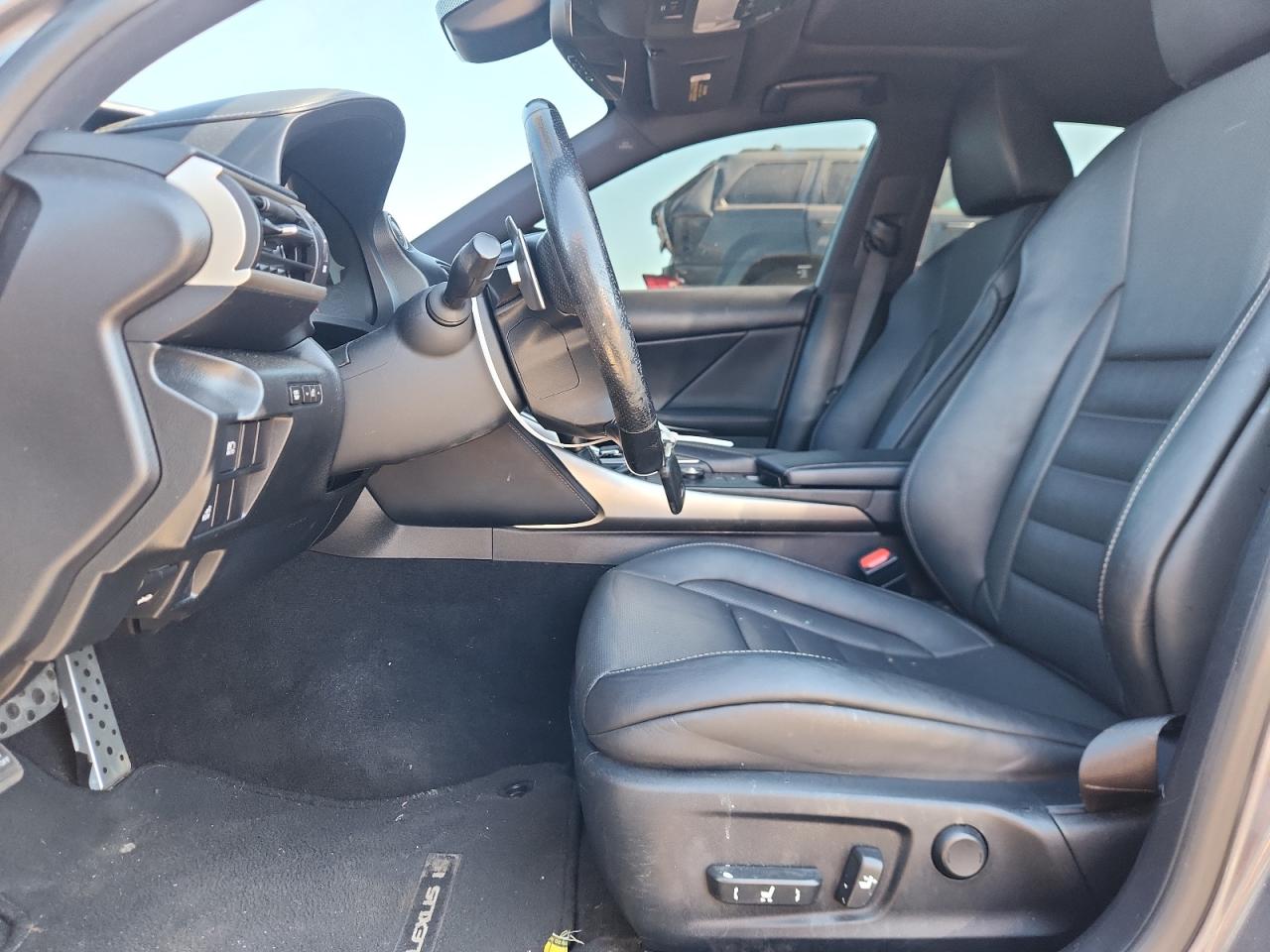 2017 Lexus Is 300 VIN: JTHCM1D28H5019864 Lot: 70560855