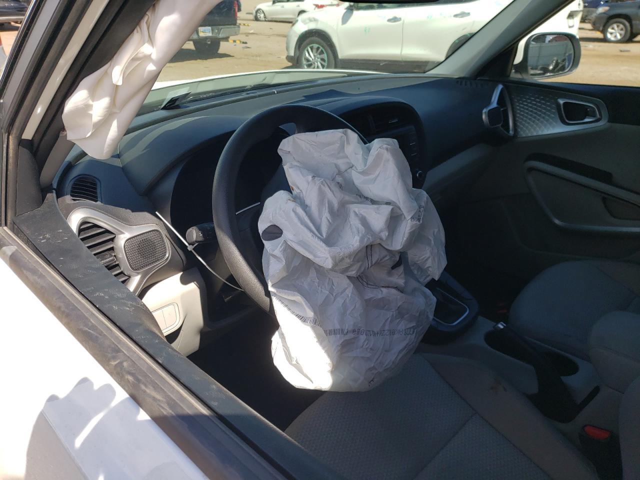 2024 Kia Soul Lx VIN: KNDJ23AU0R7913749 Lot: 83767085