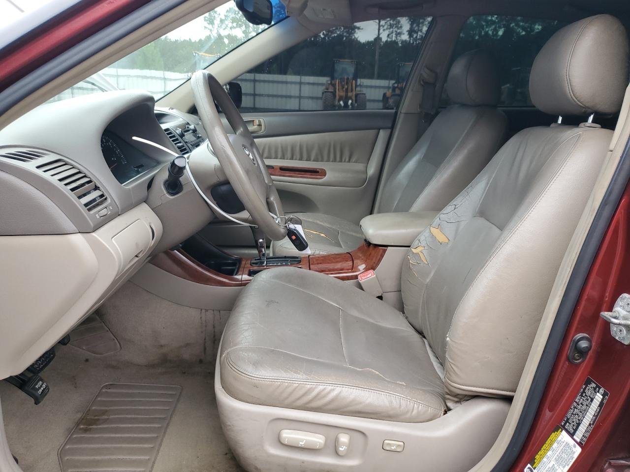 2004 Toyota Camry Le VIN: 4T1BF32K64U081913 Lot: 84017165