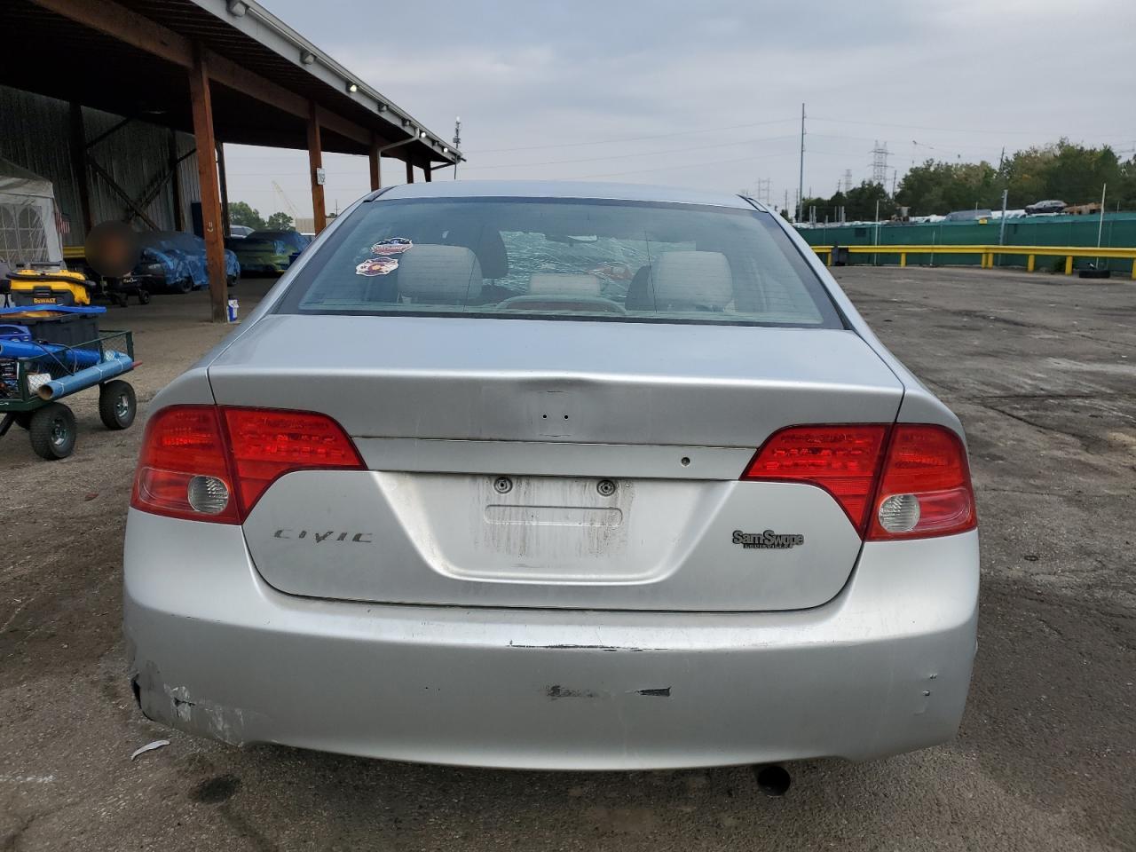 2007 Honda Civic Lx VIN: 1HGFA165X7L137487 Lot: 71702435
