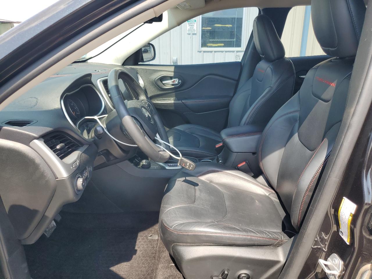 2015 Jeep Cherokee Trailhawk VIN: 1C4PJMBS1FW525270 Lot: 80933875
