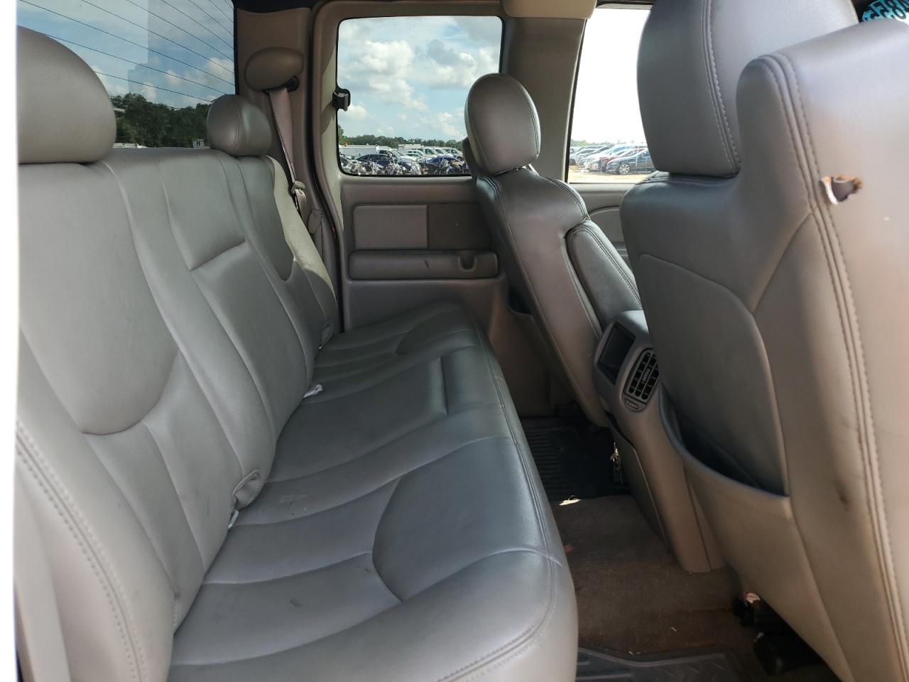 2005 Chevrolet Silverado K2500 Heavy Duty VIN: 1GCHK29245E153844 Lot: 81794855