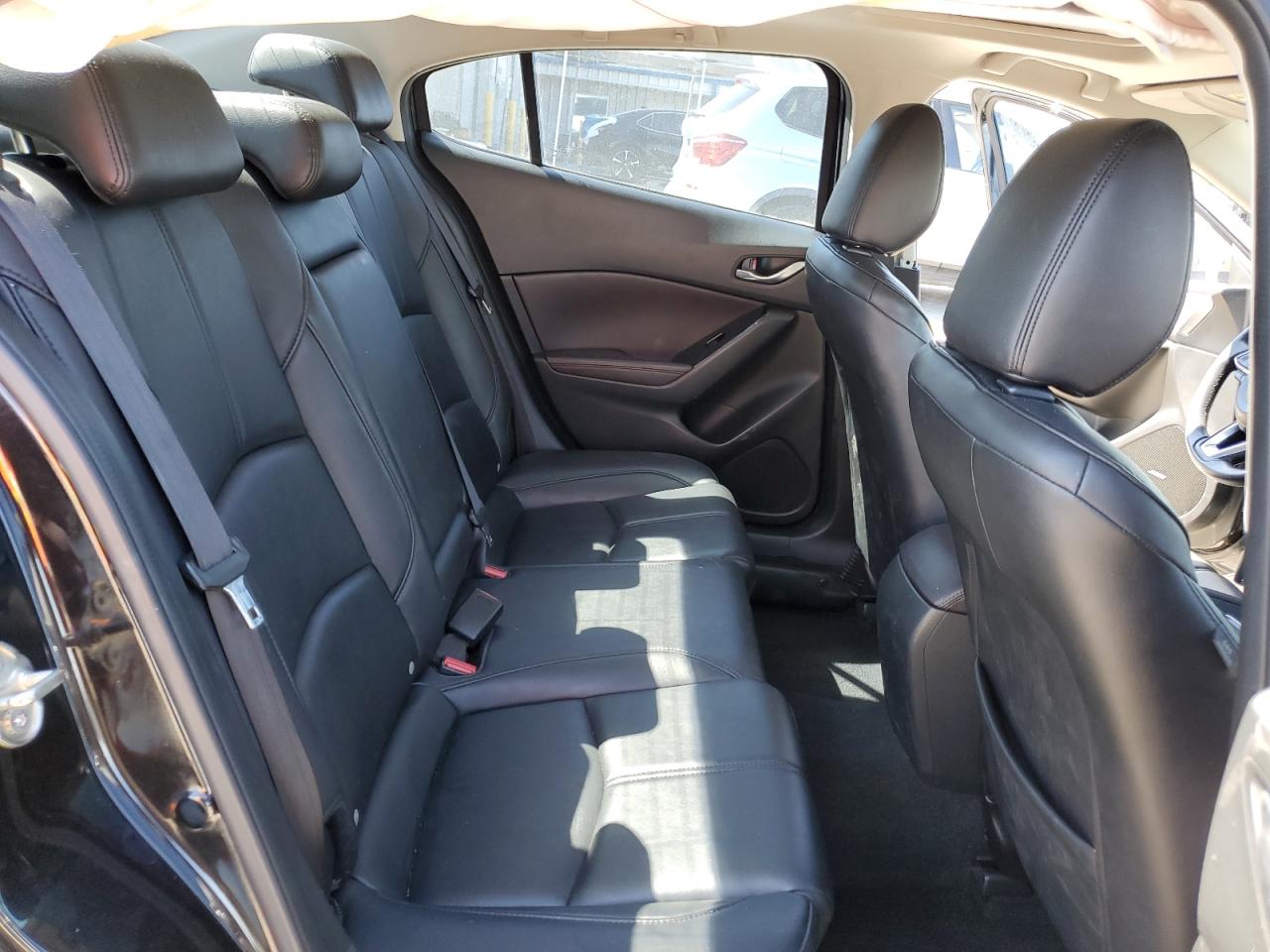 2017 Mazda 3 Touring VIN: JM1BN1V70H1141162 Lot: 82131545