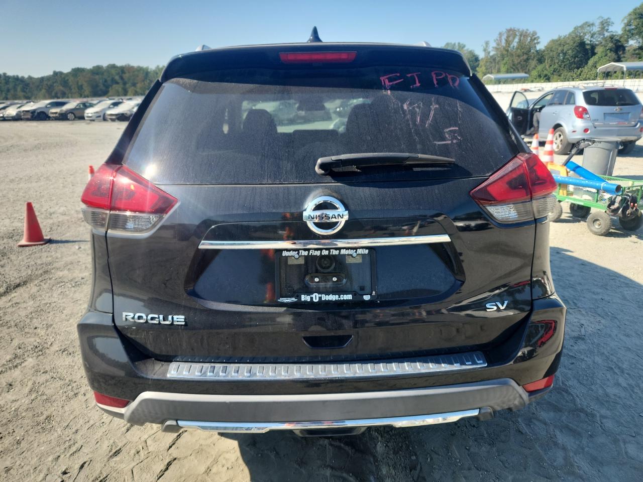 2018 Nissan Rogue S VIN: KNMAT2MTXJP613943 Lot: 72081855