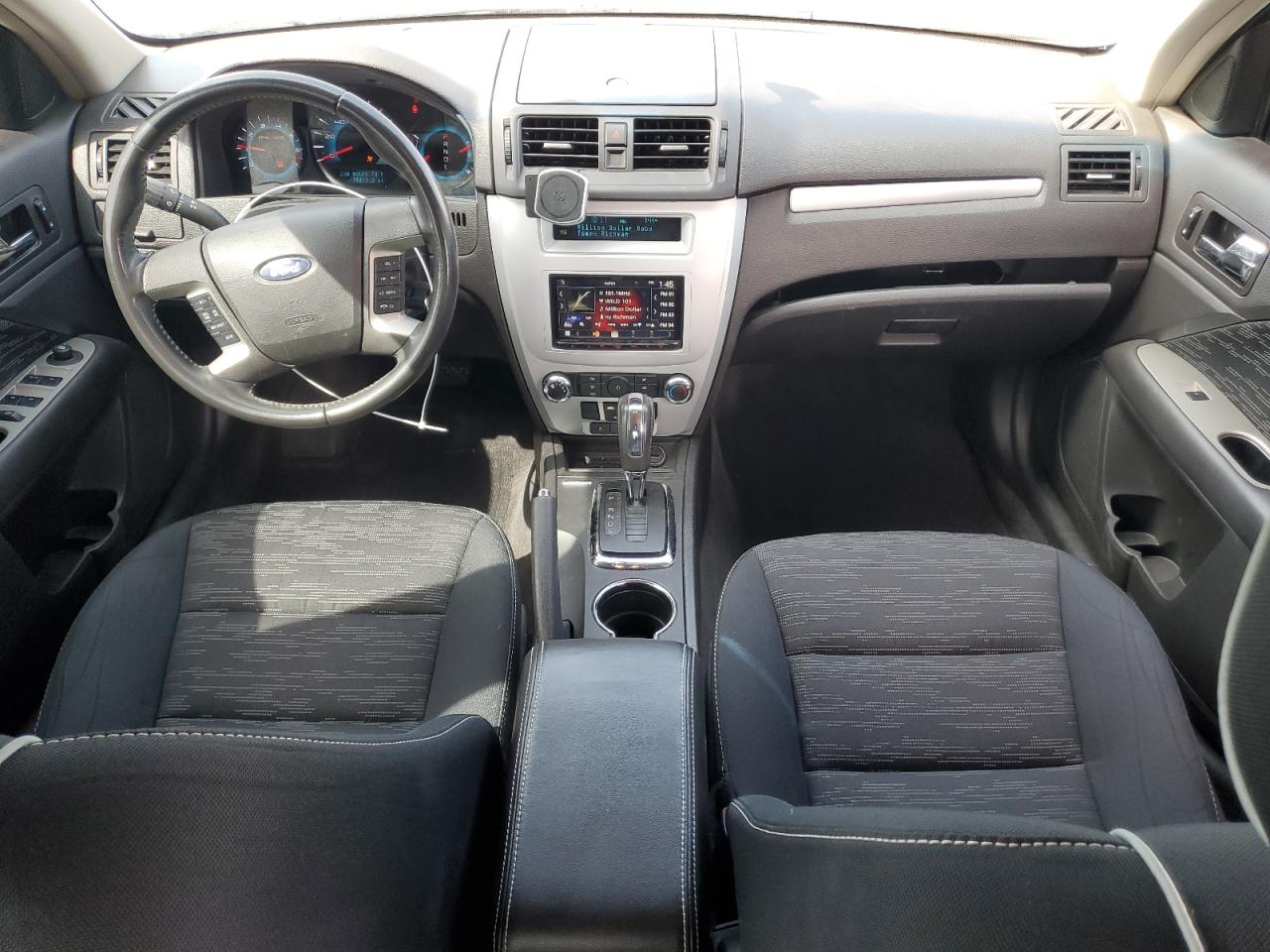 2010 Ford Fusion Se VIN: 3FAHP0HAXAR392813 Lot: 81693225