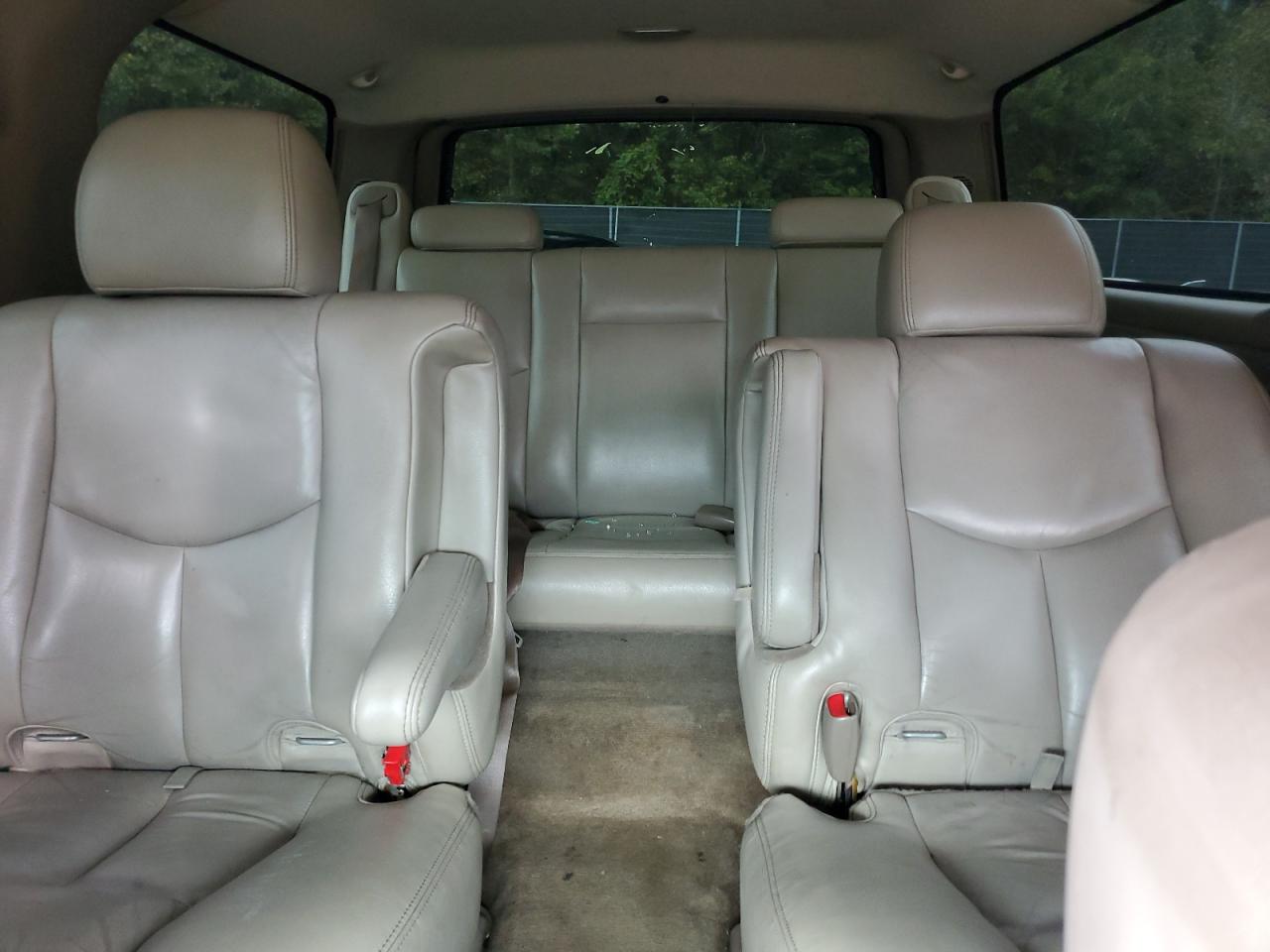 2005 Chevrolet Suburban K1500 VIN: 1GNFK16Z75J123805 Lot: 84421555