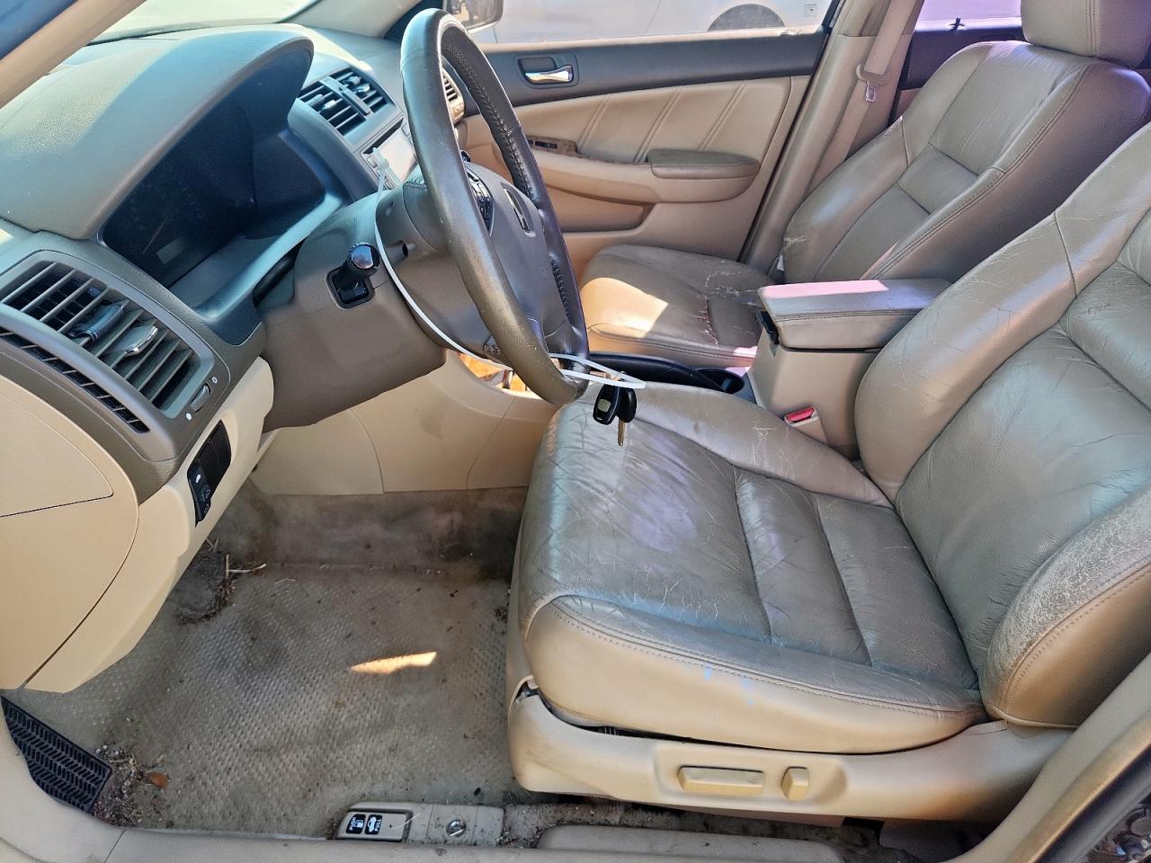 2004 Honda Accord Ex VIN: 1HGCM56834A112191 Lot: 82088105