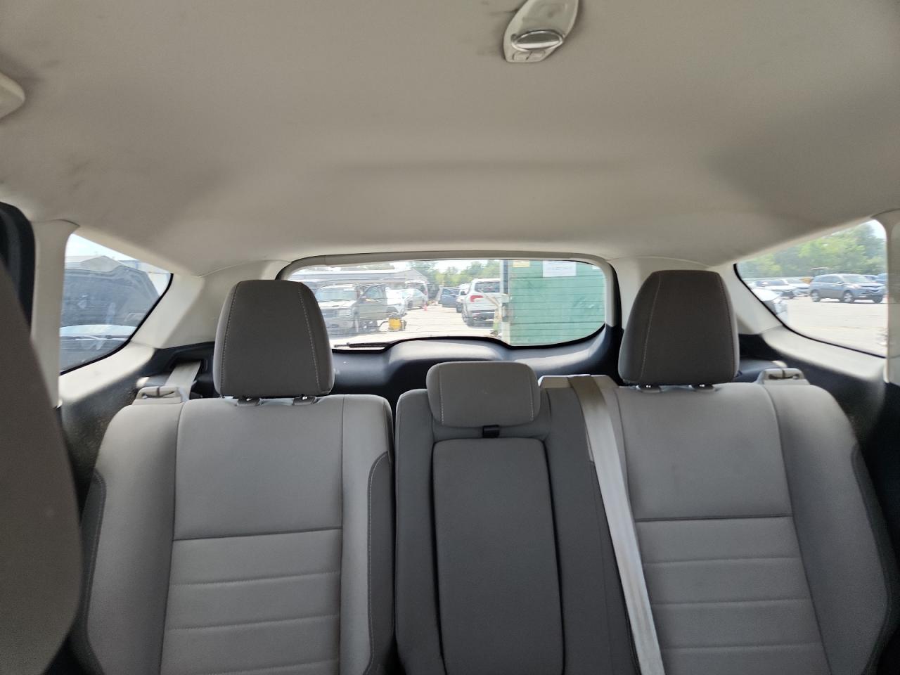 2015 Ford Escape Se VIN: 1FMCU9G90FUB09324 Lot: 81240535