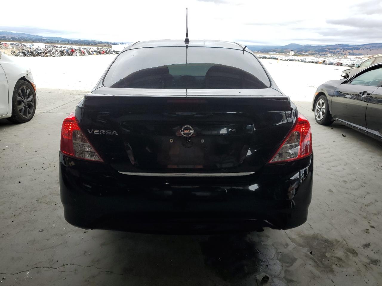 2017 Nissan Versa S VIN: 3N1CN7AP2HL866562 Lot: 80019765