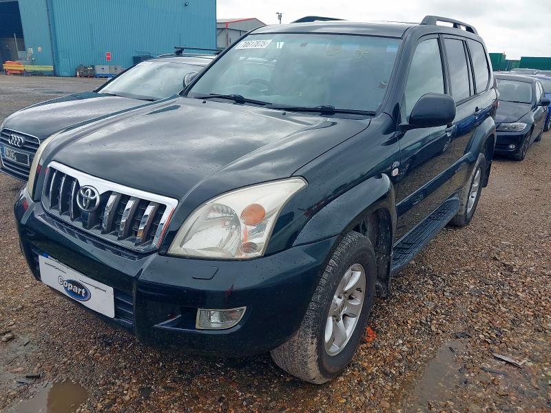 2004 TOYOTA LAND CRUISER LC4 for sale at Copart ROCHFORD
