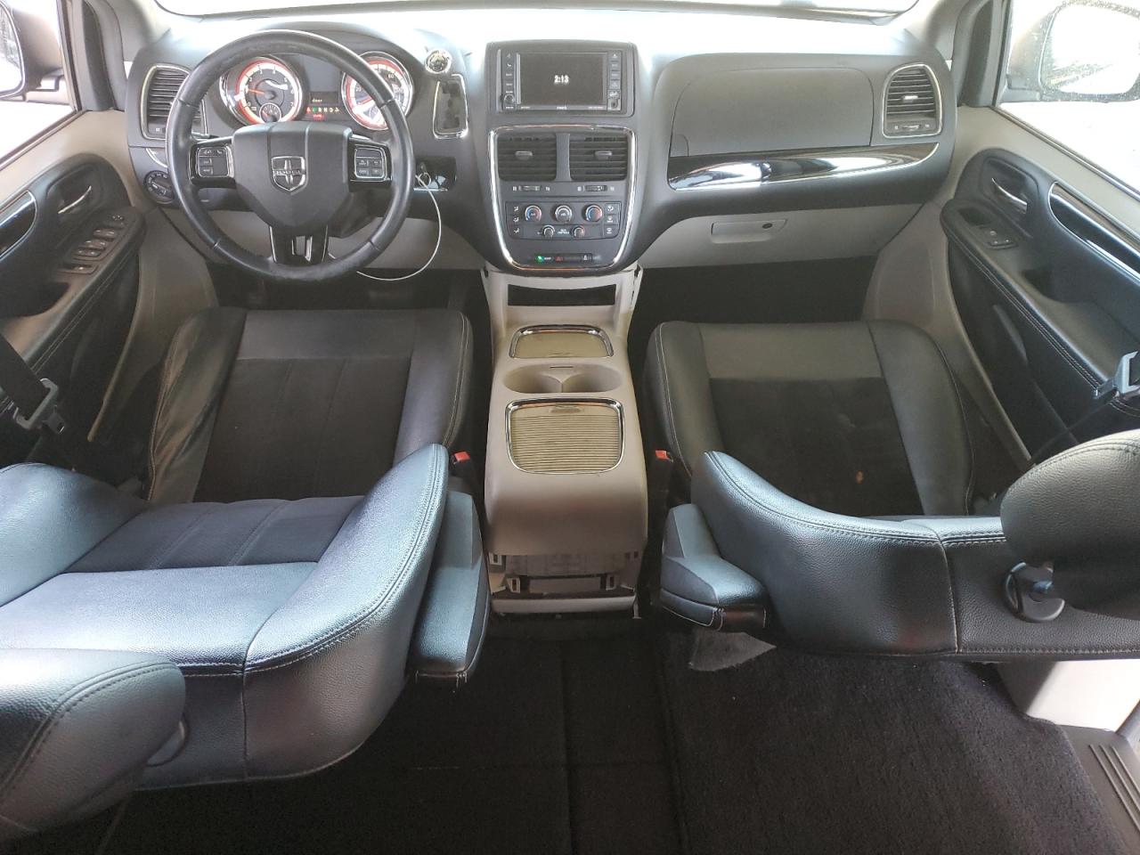 2017 Dodge Grand Caravan Sxt VIN: 2C4RDGCG6HR825989 Lot: 80399155