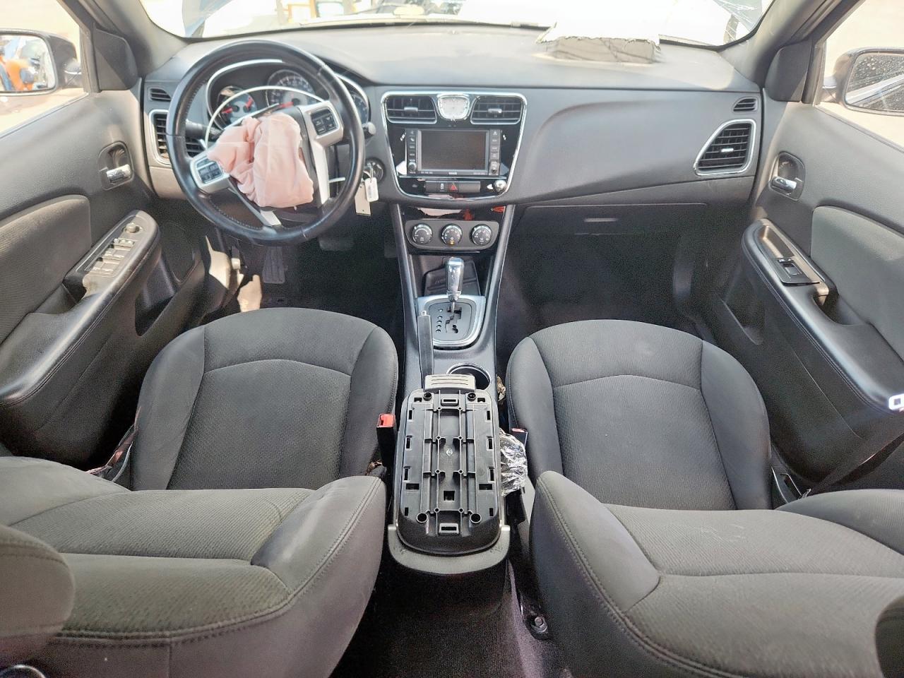 2011 Chrysler 200 Touring VIN: 1C3BC1FG8BN604741 Lot: 84647135