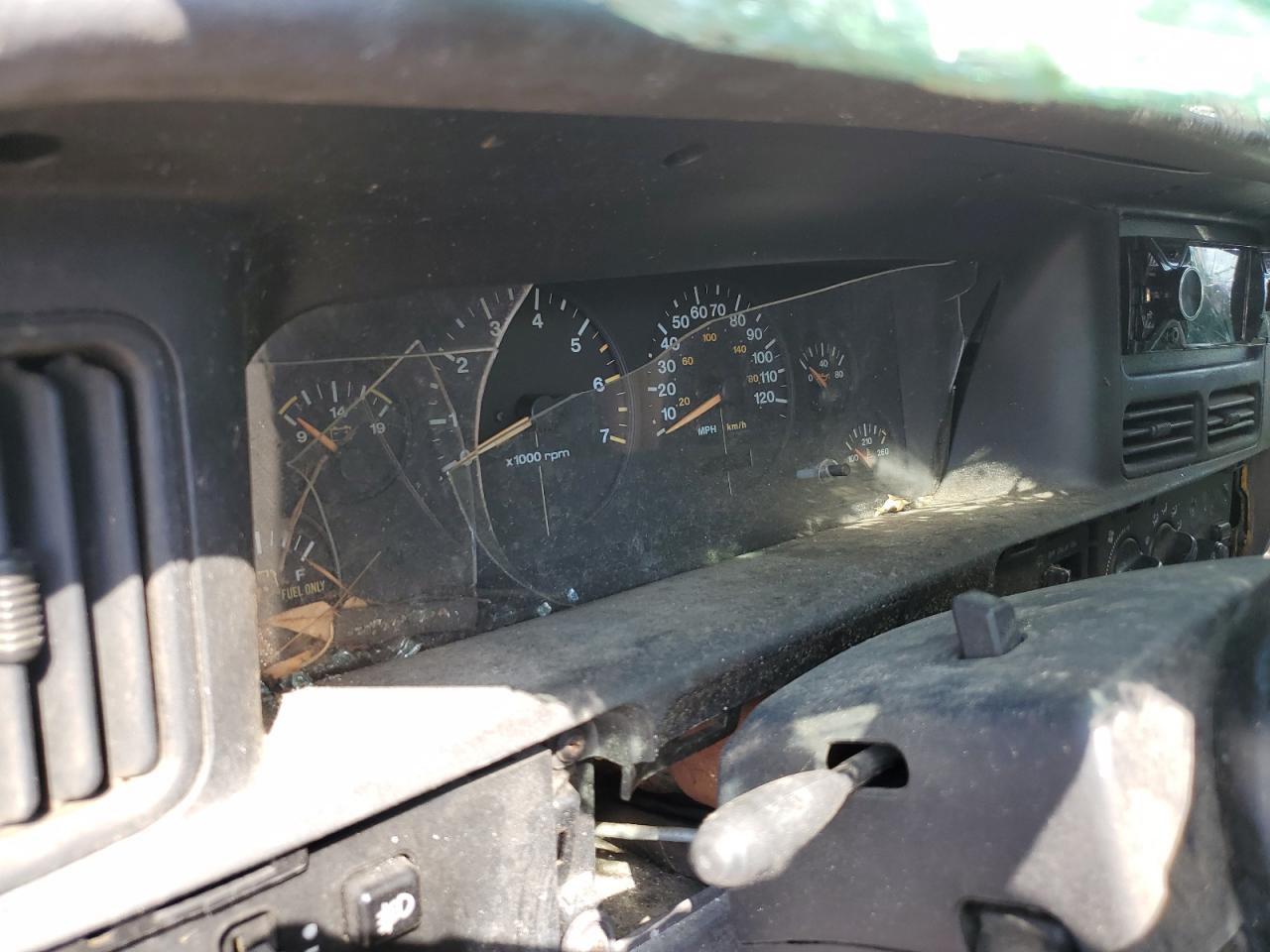 1996 Jeep Grand Cherokee Limited VIN: 1J4EZ78Y6TC137651 Lot: 81866235