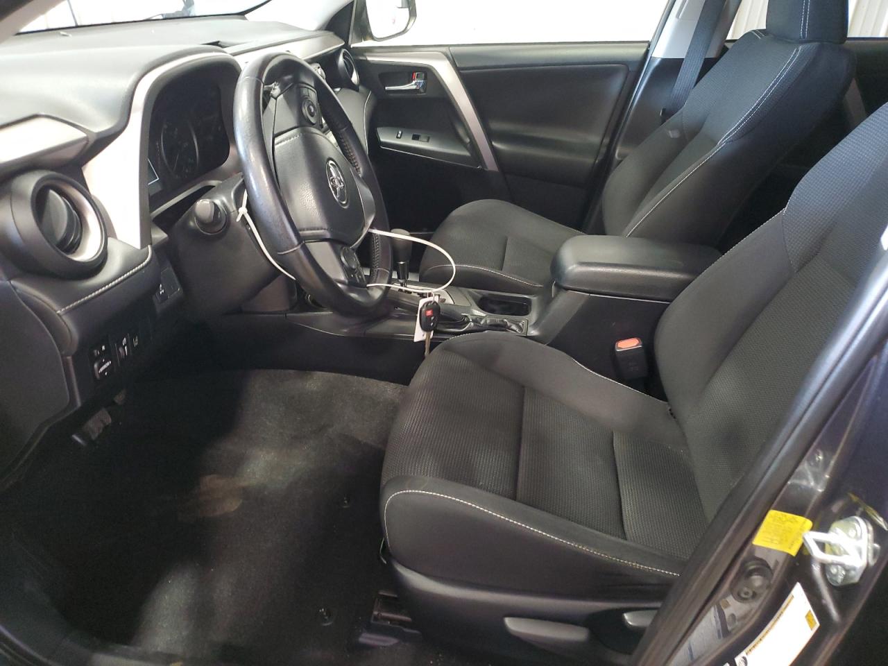 2017 Toyota Rav4 Xle VIN: JTMRFREV0HJ139131 Lot: 84607125