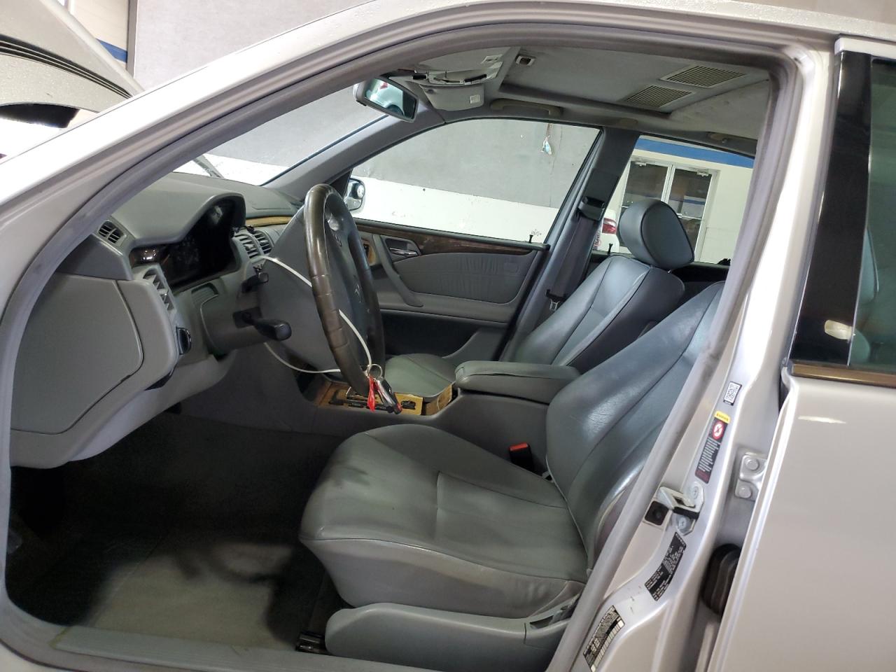 2002 Mercedes-Benz E 430 VIN: WDBJF70J32B455340 Lot: 84557565