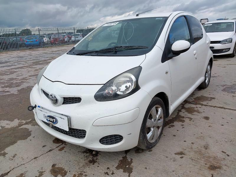 2011 TOYOTA AYGO GO VVT-I 1.0 VVT-I GO 5DR for sale at Copart YORK