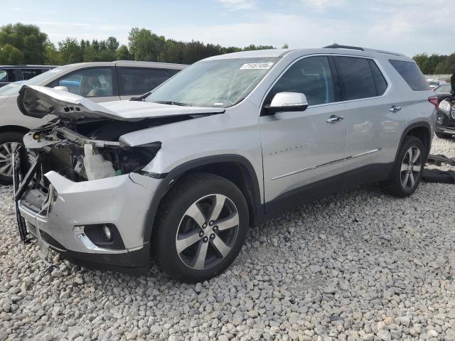  CHEVROLET TRAVERSE 2018 Серебристый