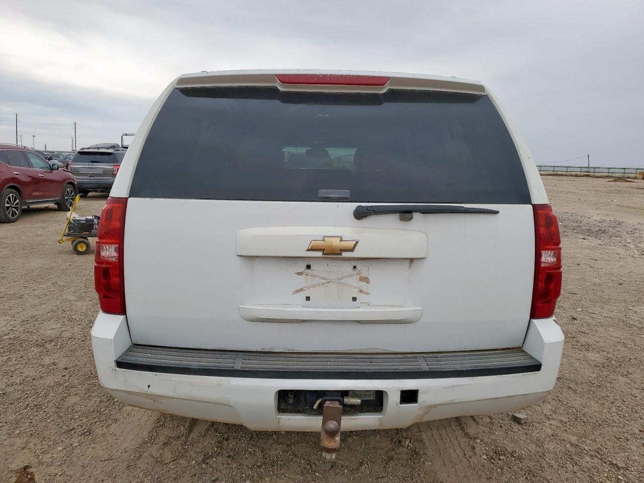 2009 Chevrolet Suburban C1500 Ls VIN: 1GNFC160X9R175399 Lot: 84414205