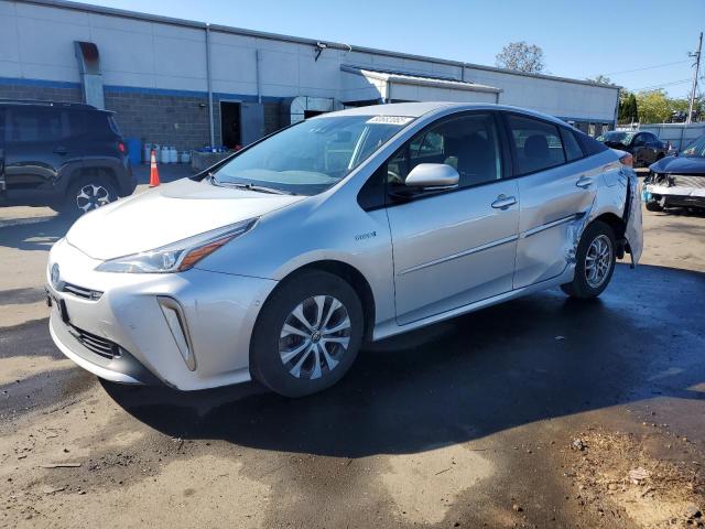  TOYOTA PRIUS 2019 Серебристый