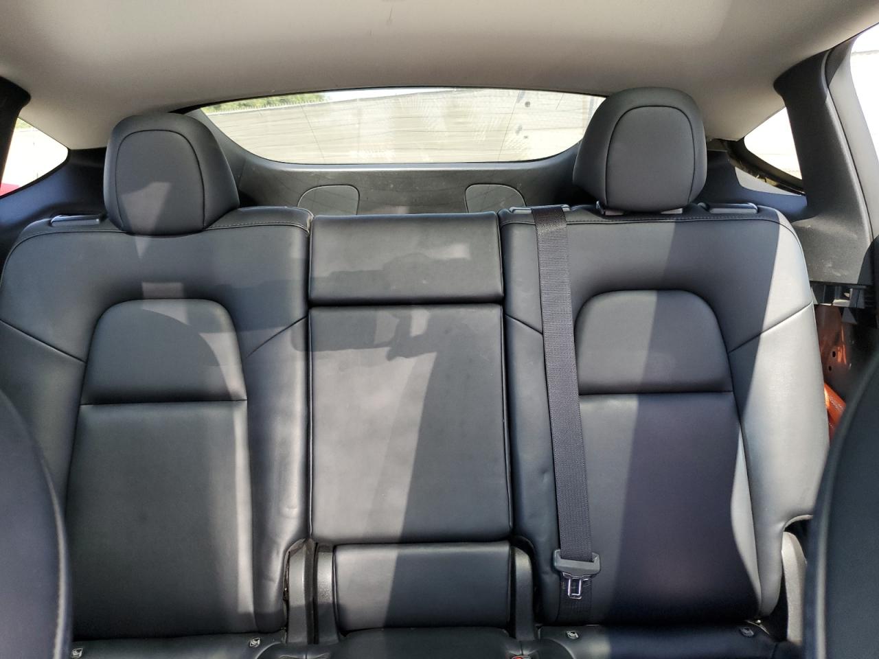 2022 Tesla Model Y VIN: 7SAYGDEE1NF424051 Lot: 81697565