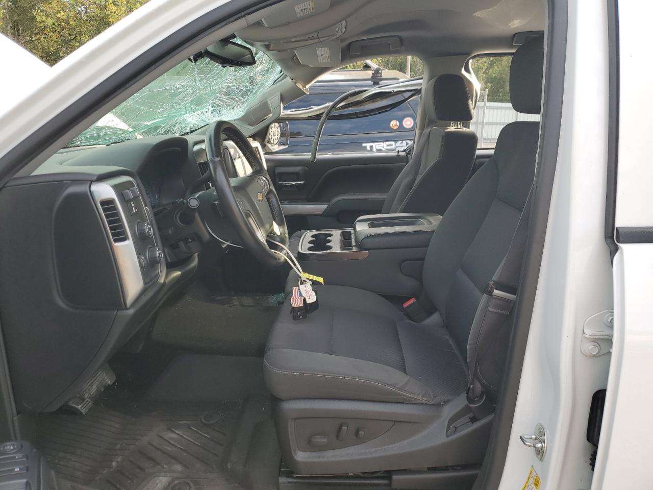 2017 Chevrolet Silverado K1500 Lt VIN: 3GCUKREC3HG123530 Lot: 84613955