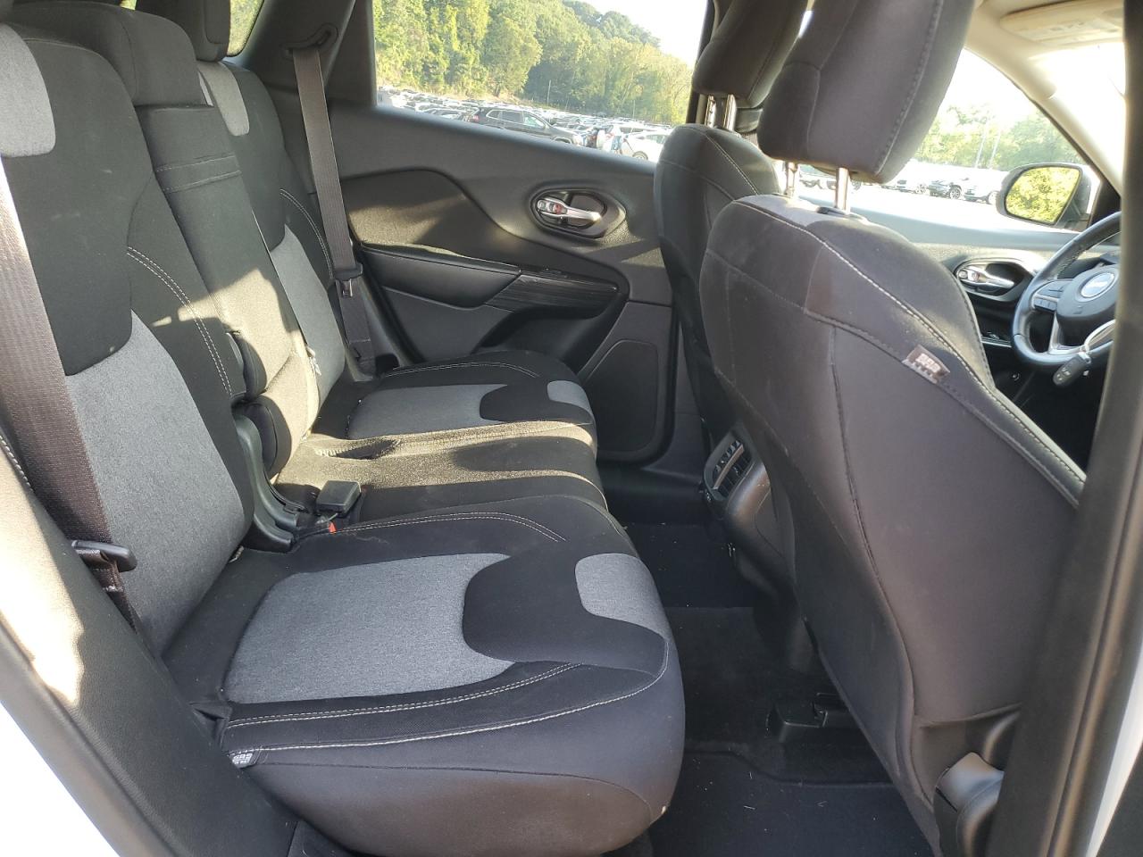 2014 Jeep Cherokee Latitude VIN: 1C4PJMCB5EW286884 Lot: 80645745