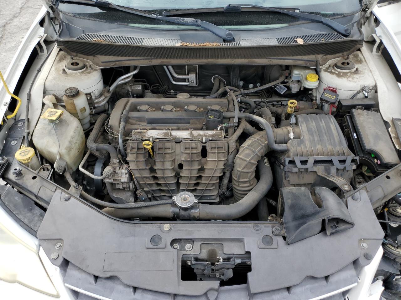 2010 Chrysler Sebring Limited VIN: 1C3CC5FB5AN208197 Lot: 84452495