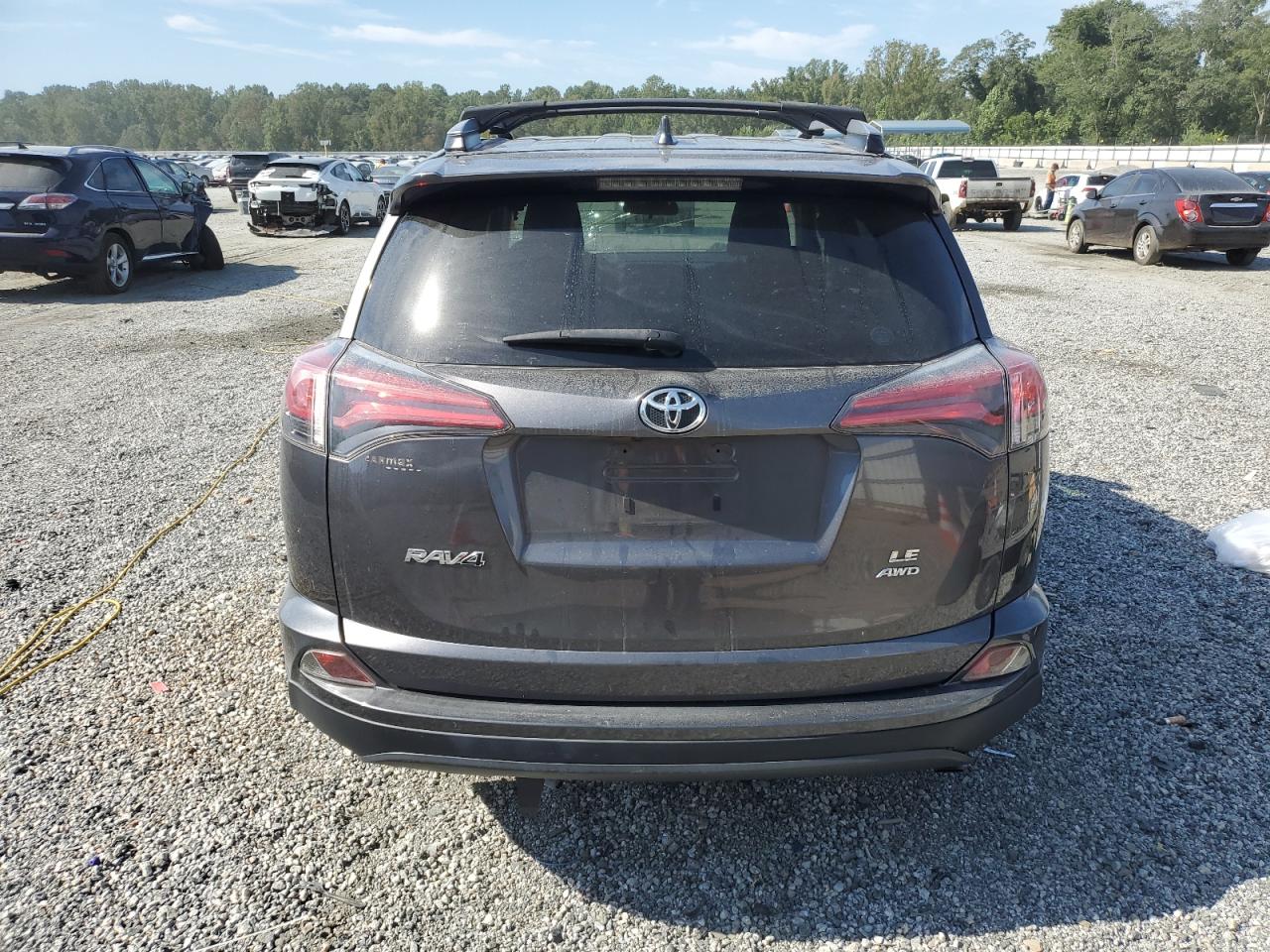 2017 Toyota Rav4 Le VIN: JTMBFREV0HJ701496 Lot: 70861945