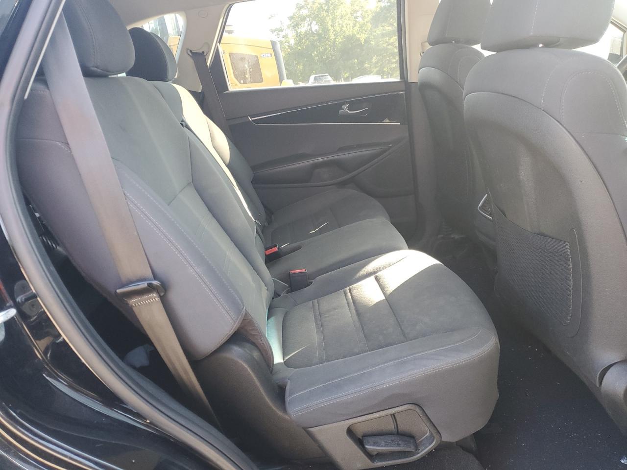 2020 Kia Sorento S VIN: 5XYPG4A5XLG612975 Lot: 80782265