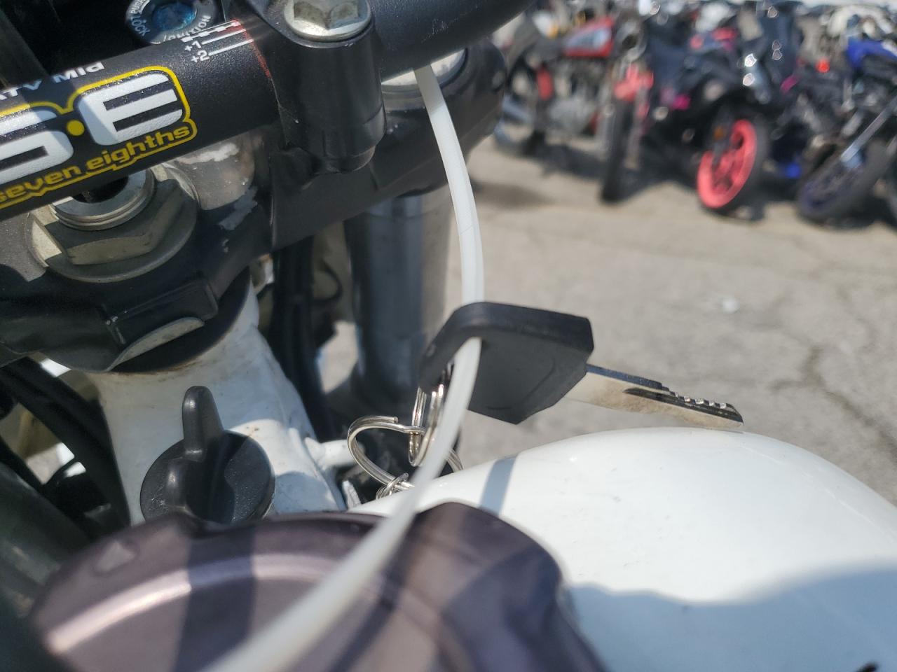 1998 Honda Xr650 L VIN: JH2RD0617WM500080 Lot: 80725245