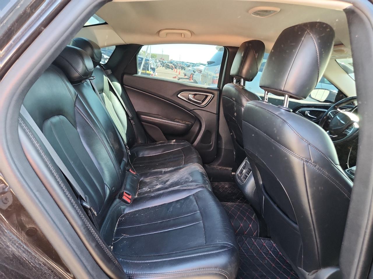 2015 Chrysler 200 C VIN: 1C3CCCCG8FN639001 Lot: 71880065