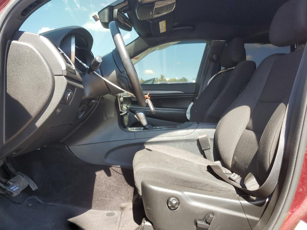 2018 Jeep Grand Cherokee Laredo VIN: 1C4RJFAGXJC492779 Lot: 70945455