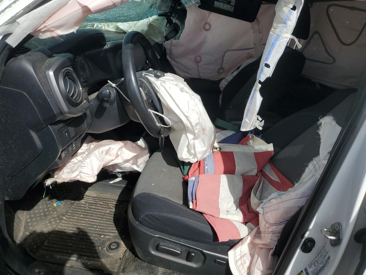 2020 Toyota Tacoma Double Cab VIN: 3TMCZ5AN1LM290275 Lot: 81657685