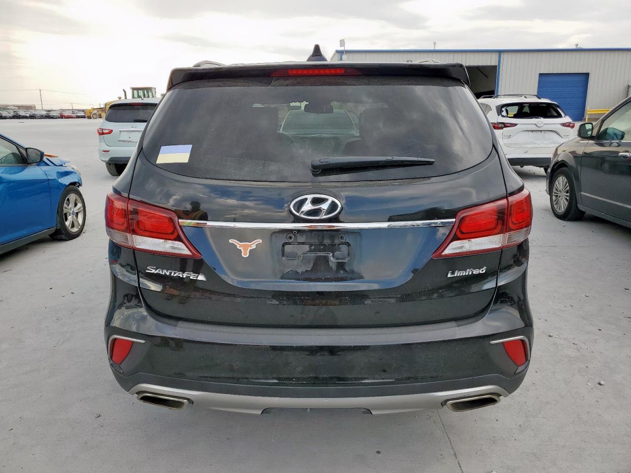 2017 Hyundai Santa Fe Se VIN: KM8SN4HF9HU192383 Lot: 81261855