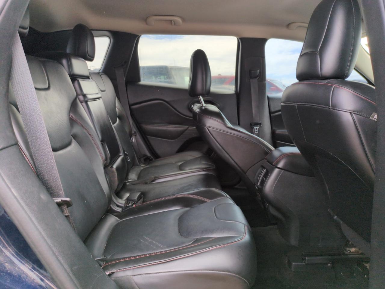 2015 Jeep Cherokee Trailhawk VIN: 1C4PJMBS7FW759297 Lot: 68785605